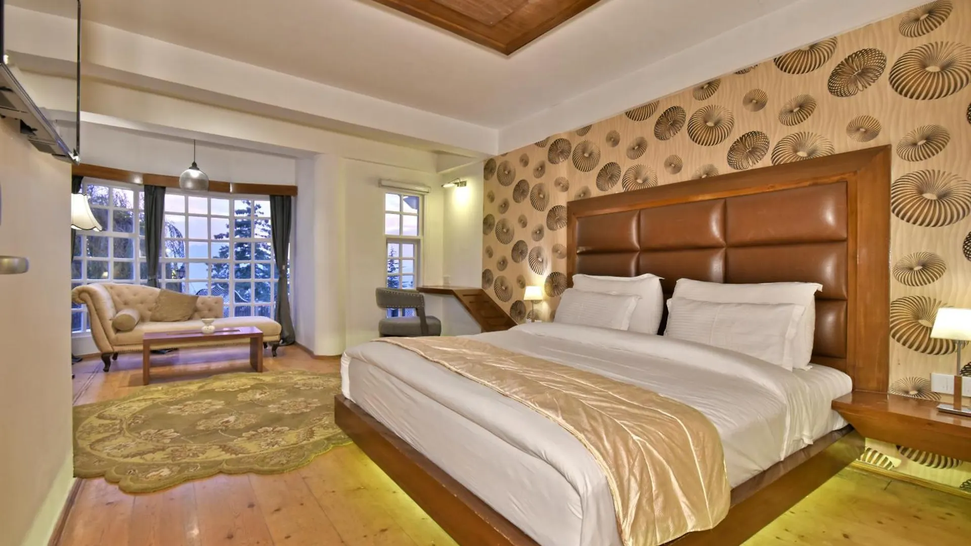 Hillcrest Resort By Dls Hotels Shimla
