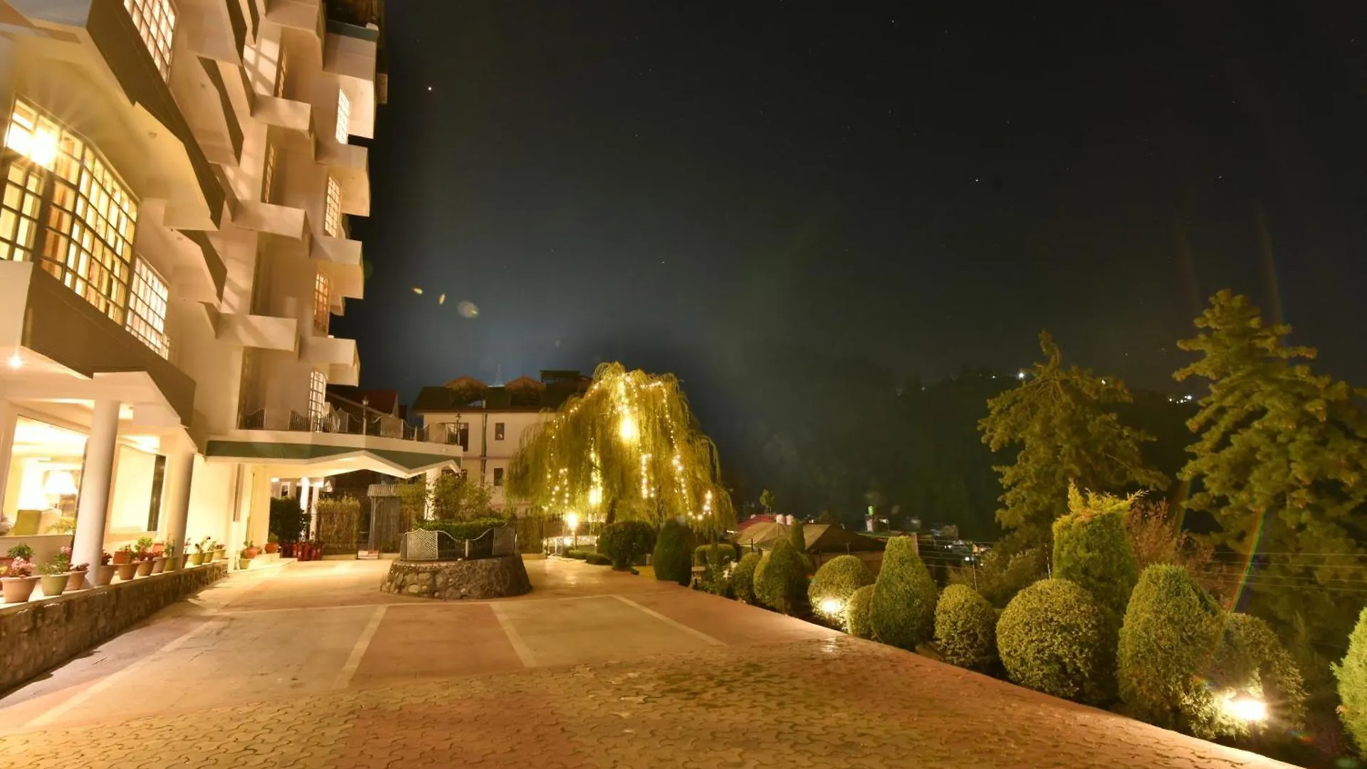 Hillcrest Resort By Dls Hotels 심라