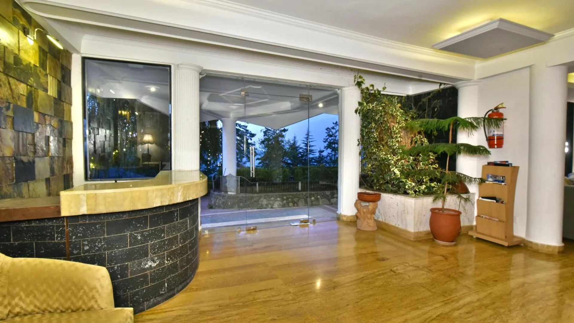 Hillcrest Resort By Dls Hotels 심라